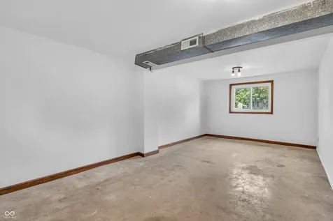 4546 Laclede Street Indianapolis IN 46221