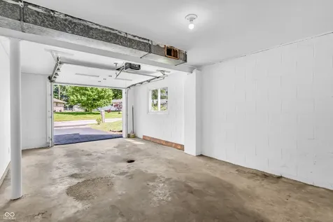 4546 Laclede Street Indianapolis IN 46221