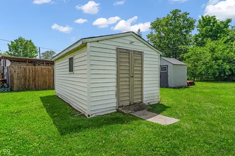 4546 Laclede Street Indianapolis IN 46221