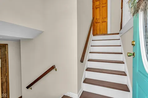4546 Laclede Street Indianapolis IN 46221