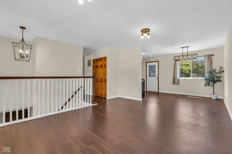 4546 Laclede Street Indianapolis IN 46221