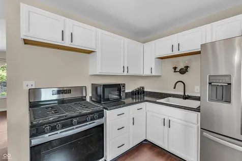 4546 Laclede Street Indianapolis IN 46221