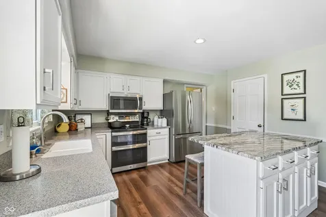 843 Bennett Court Carmel IN 46032
