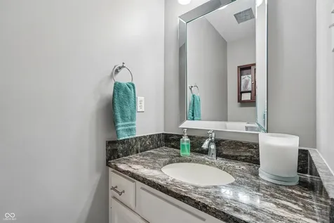 843 Bennett Court Carmel IN 46032