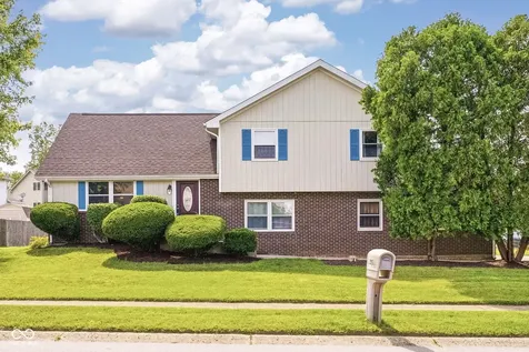 2924 Fox Pointe Drive Columbus IN 47203