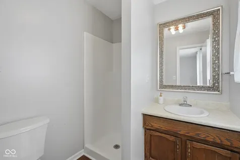 2924 Fox Pointe Drive Columbus IN 47203
