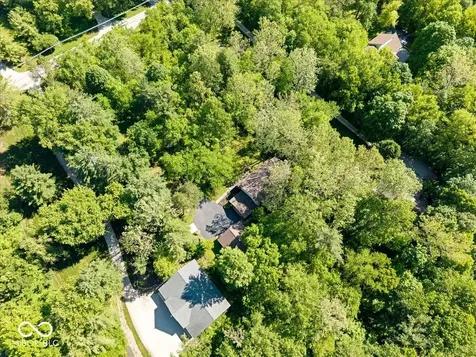 9365 E 200 S Zionsville IN 46077