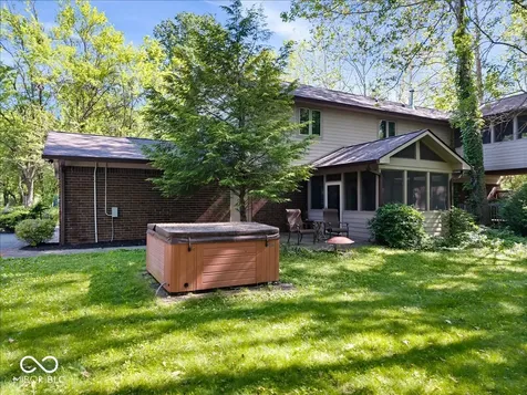 9365 E 200 S Zionsville IN 46077