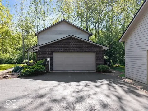 9365 E 200 S Zionsville IN 46077