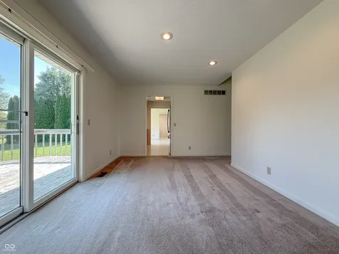 4820 E 800 N Columbus IN 47203