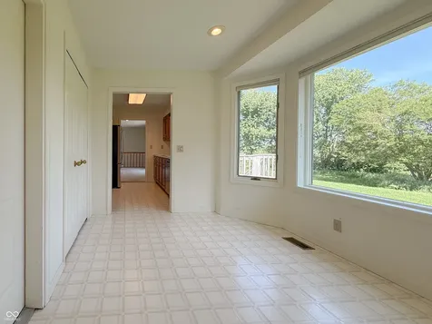 4820 E 800 N Columbus IN 47203
