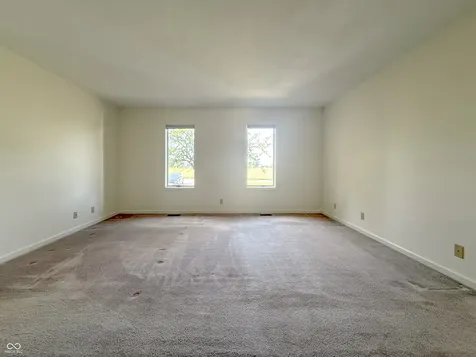 4820 E 800 N Columbus IN 47203
