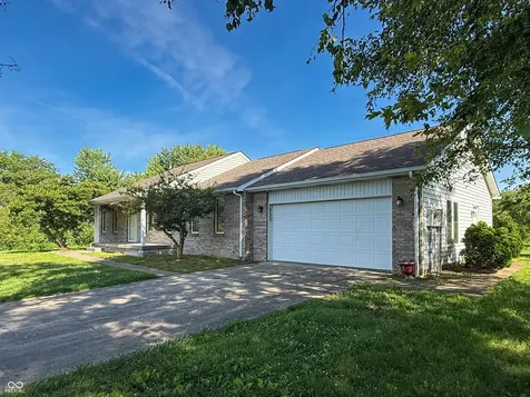 4820 E 800 N Columbus IN 47203