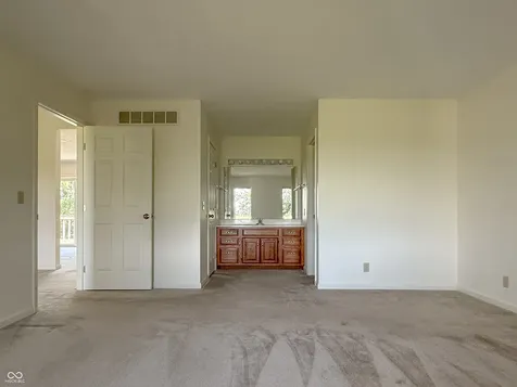 4820 E 800 N Columbus IN 47203