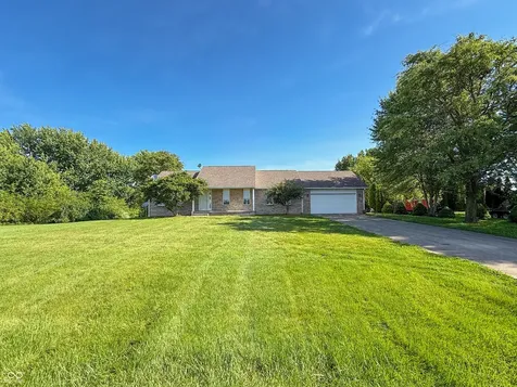 4820 E 800 N Columbus IN 47203