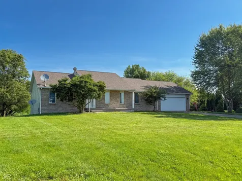 4820 E 800 N Columbus IN 47203