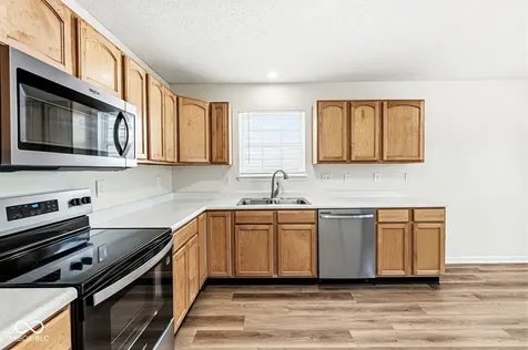 2747 Foxbriar Place Indianapolis IN 46203