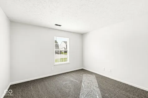 2747 Foxbriar Place Indianapolis IN 46203