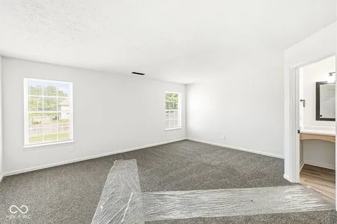 2747 Foxbriar Place Indianapolis IN 46203