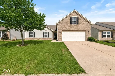 2747 Foxbriar Place Indianapolis IN 46203