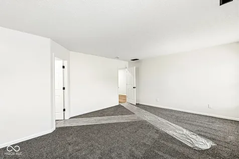 2747 Foxbriar Place Indianapolis IN 46203