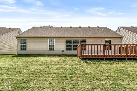 2747 Foxbriar Place Indianapolis IN 46203