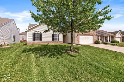 2747 Foxbriar Place Indianapolis IN 46203
