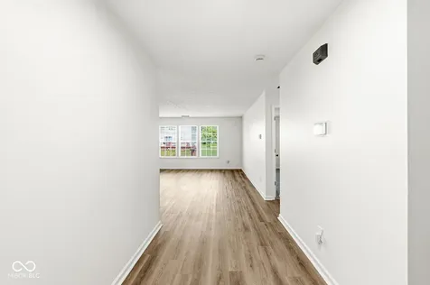 2747 Foxbriar Place Indianapolis IN 46203
