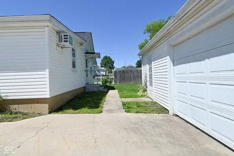 118 N 8th Street Middletown IN 47356