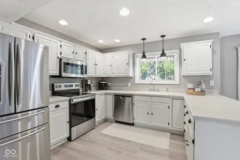 10945 Wharton Lane Fishers IN 46038