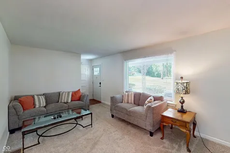 4560 Stratford Avenue Indianapolis IN 46201