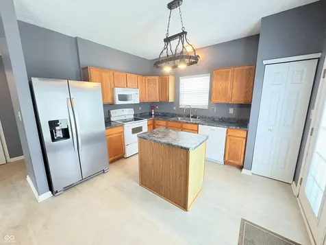 6633 Gadsen Court Plainfield IN 46168