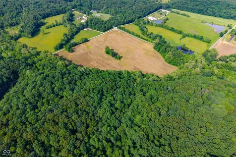 3000 W Block County Rd 900 N Freetown IN 47235
