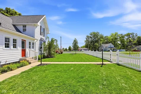 2720 S 650 E Whitestown IN 46075