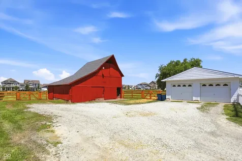 2720 S 650 E Whitestown IN 46075