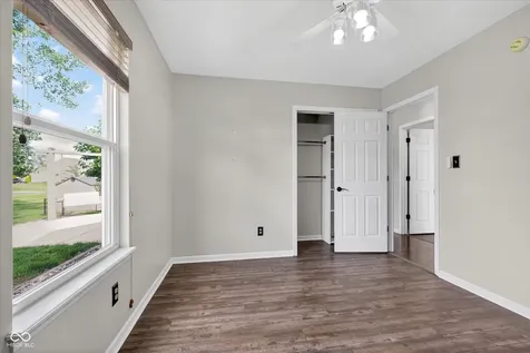 816 Heatherwood Drive Greenwood IN 46143