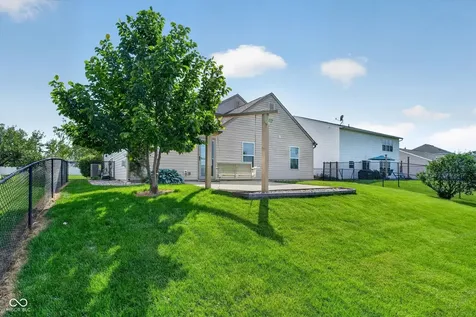 816 Heatherwood Drive Greenwood IN 46143