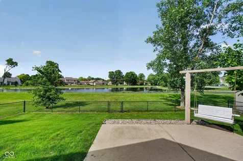 816 Heatherwood Drive Greenwood IN 46143