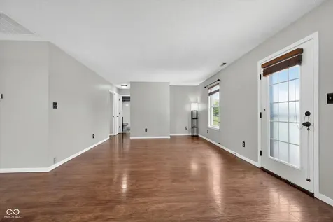 816 Heatherwood Drive Greenwood IN 46143