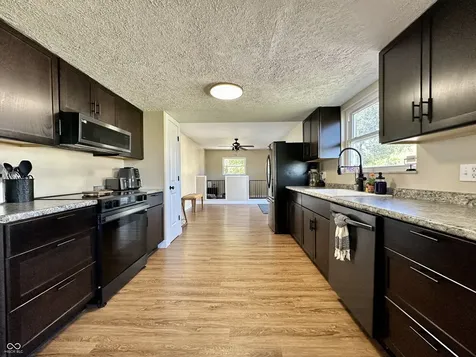 1535 E Shore Drive Martinsville IN 46151