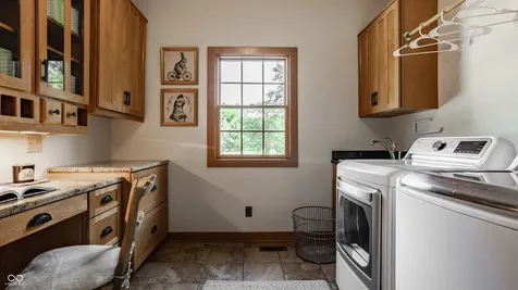 2691 Deer Run Zionsville IN 46077