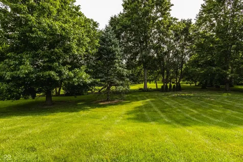 2691 Deer Run Zionsville IN 46077