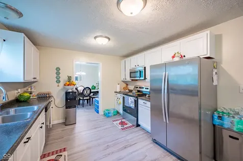 5913 Winston Drive Indianapolis IN 46226
