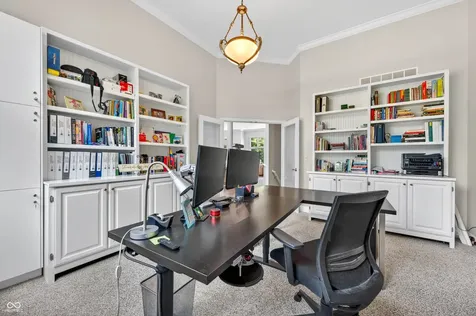 3355 W Carr Hill Road Columbus IN 47201