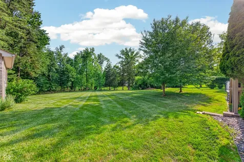 3355 W Carr Hill Road Columbus IN 47201