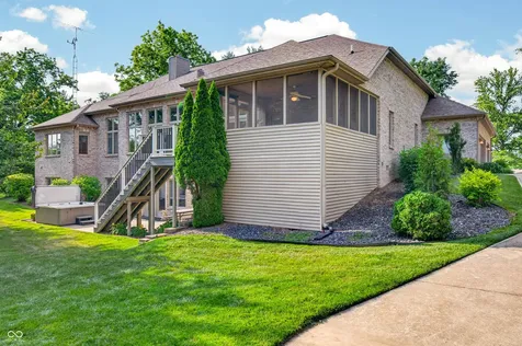 3355 W Carr Hill Road Columbus IN 47201