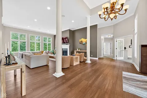 3355 W Carr Hill Road Columbus IN 47201