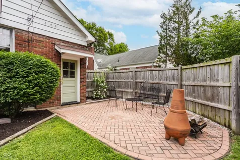 6085 E 10th Street Indianapolis IN 46219