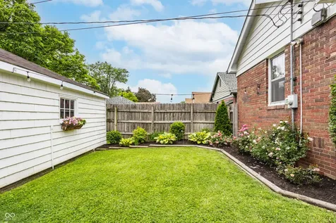 6085 E 10th Street Indianapolis IN 46219