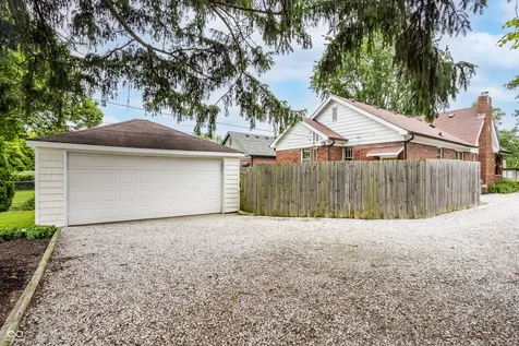 6085 E 10th Street Indianapolis IN 46219